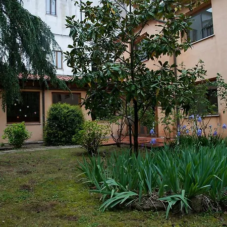 Domus Bernardiniana Konukevi 2*